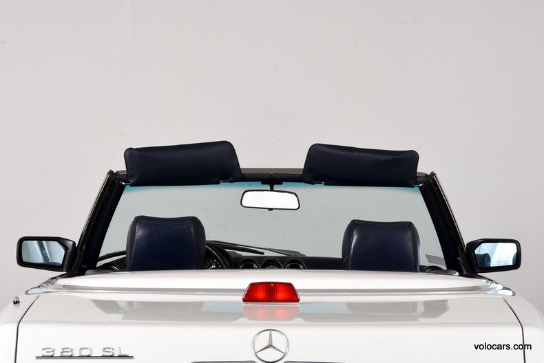 1984 Mercedes-Benz 380SL | Volo Museum