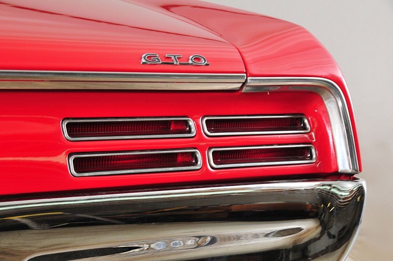 1967 Pontiac GTO | Volo Museum