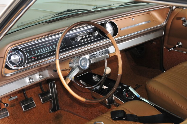 1965 Chevrolet Impala Volo Auto Museum