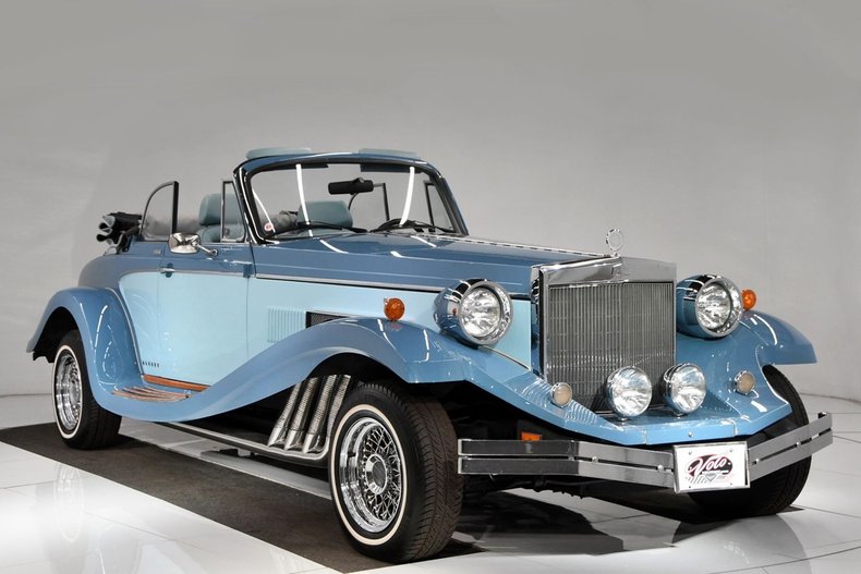 1982 Clenet Series II | Volo Museum