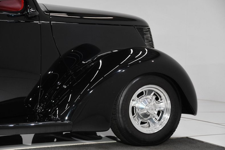 1937 Ford Custom