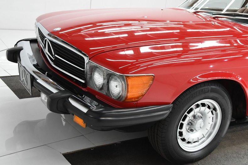 1984 Mercedes-Benz 380SL | Volo Museum