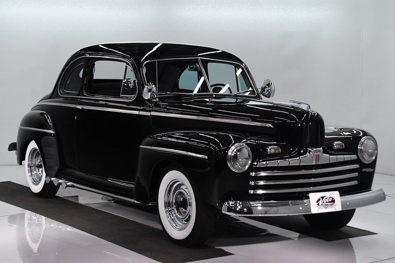 1946 Ford Super Deluxe | Volo Museum