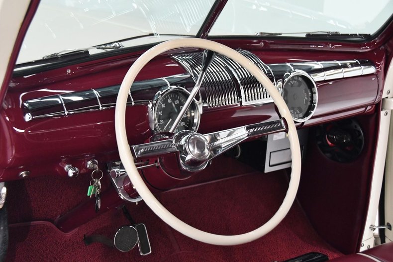 1947 Ford Deluxe | Volo Museum
