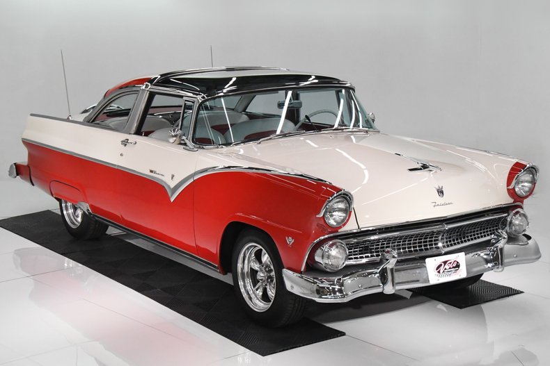 1955 Ford Crown Victoria | Volo Museum
