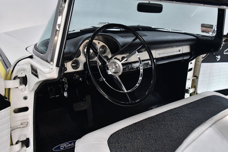 1956 Ford Victoria