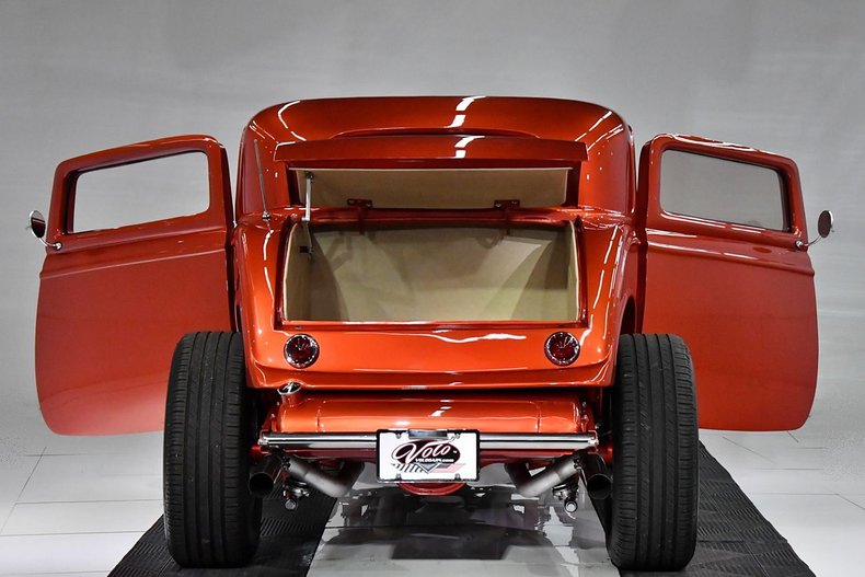 1932 Ford 3-Window