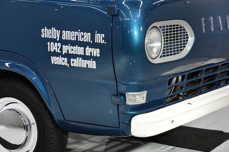 1966 Ford Econoline Super Van