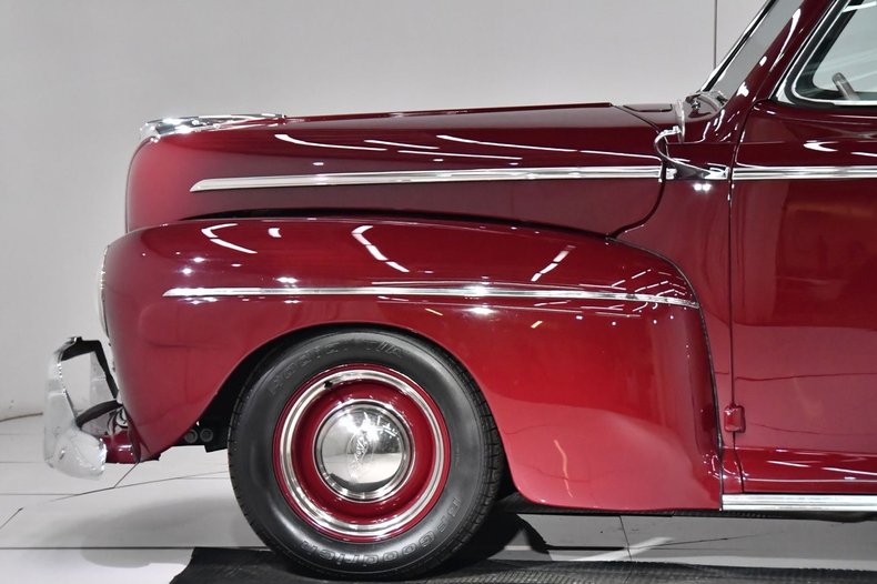 1946 Ford Super Deluxe