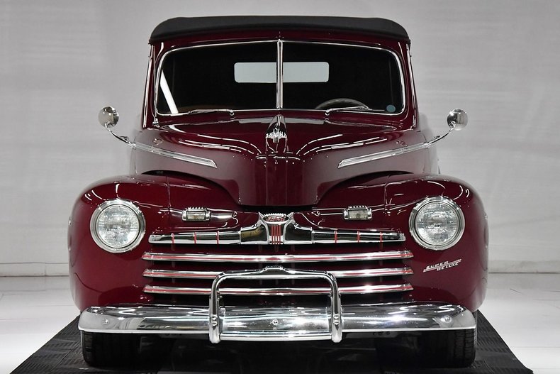 1946 Ford Super Deluxe | Volo Museum