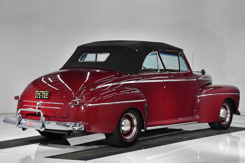 1946 Ford Super Deluxe | Volo Museum