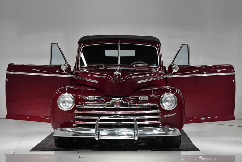 1946 Ford Super Deluxe | Volo Museum