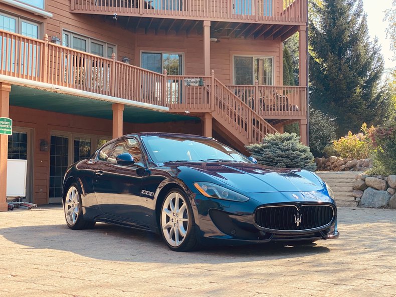 2013 Maserati Gran Turismo