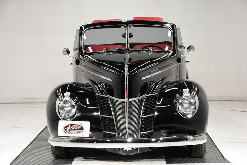 1940 Ford Deluxe