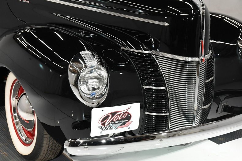 1940 Ford Deluxe | Volo Museum