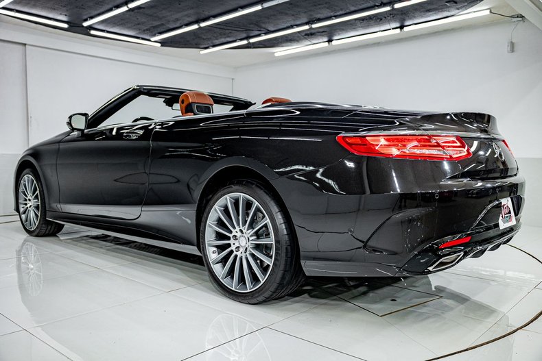 2017 Mercedes-Benz S550 | Volo Museum