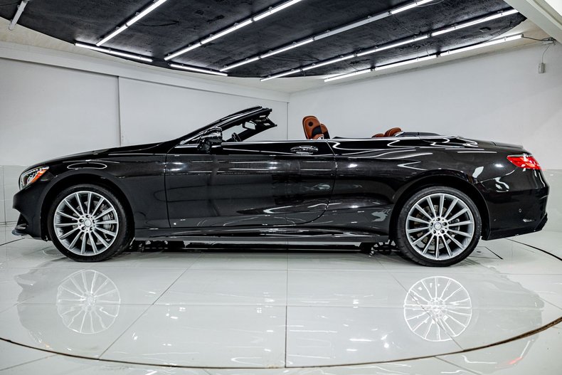 2017 Mercedes-Benz S550 | Volo Museum