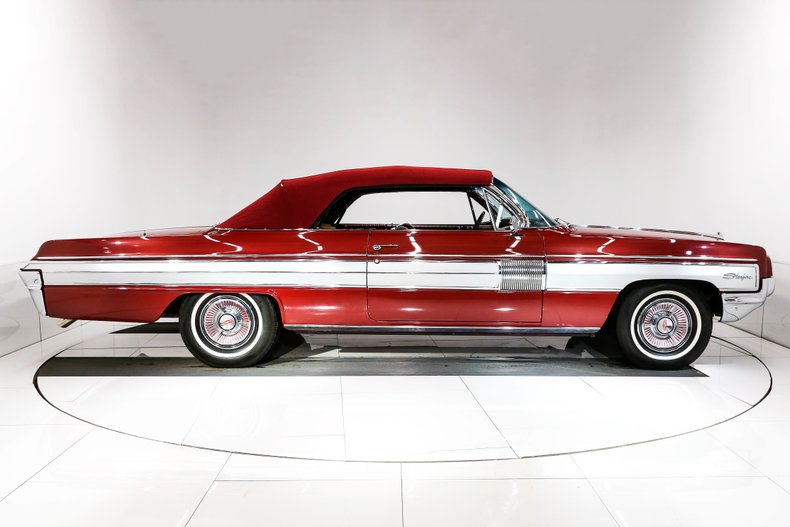 1962 Oldsmobile Starfire