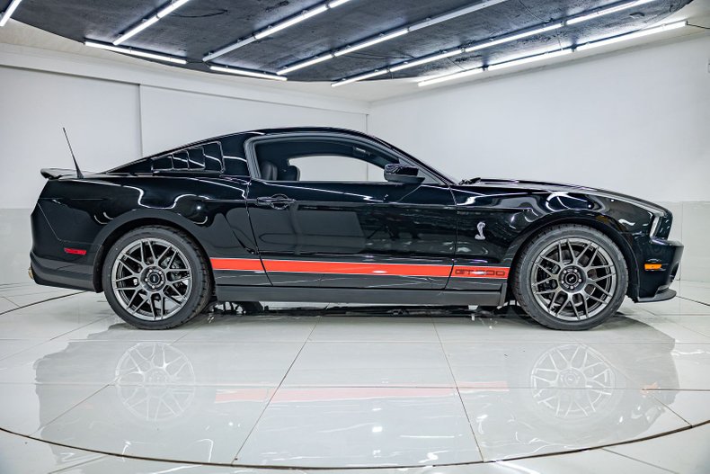 2012 Ford Shelby 3