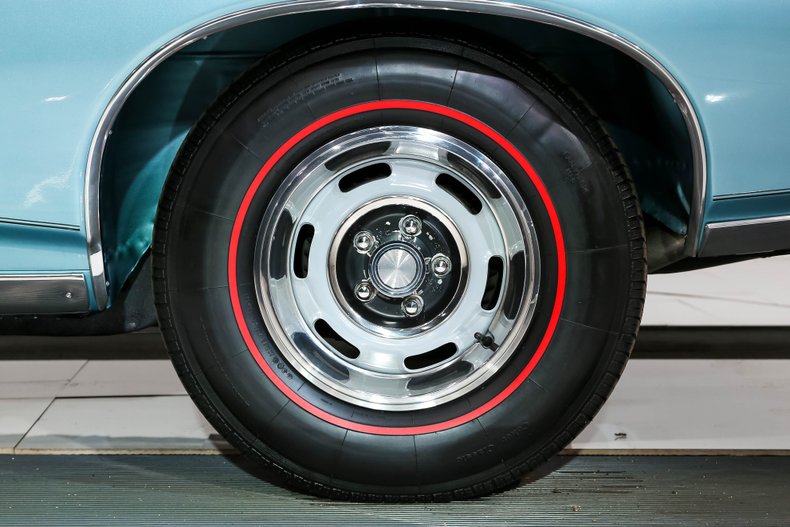 1968 Pontiac GTO | Volo Museum