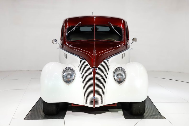 1939 Ford Tudor 49