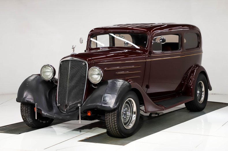 1935 Chevrolet Custom | Volo Museum