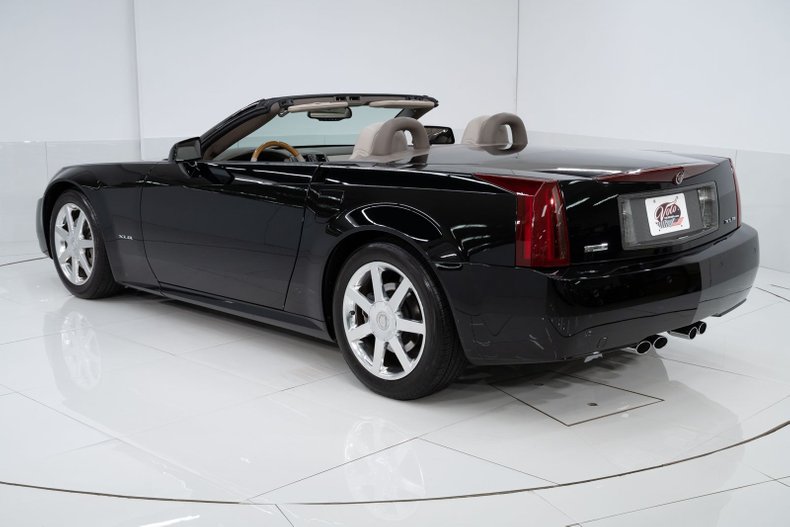 2004 Cadillac XLR