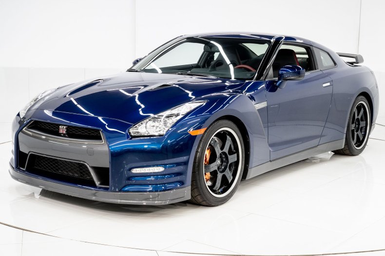 2014 Nissan GT-R