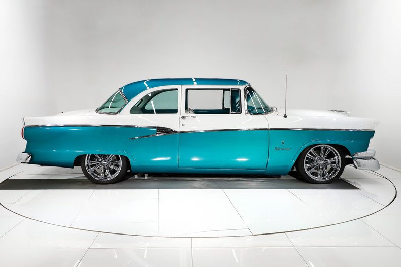 1956 Ford Customline | Volo Museum