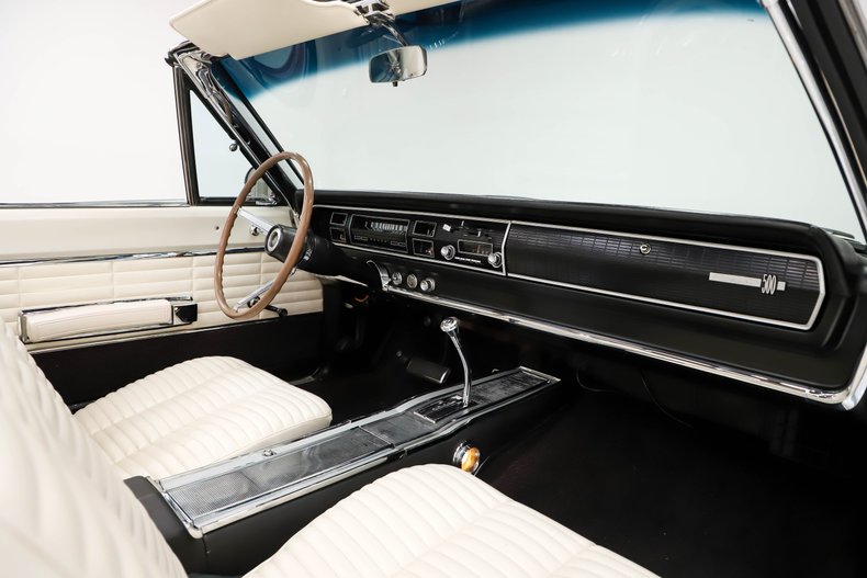 1966 Dodge Coronet 40