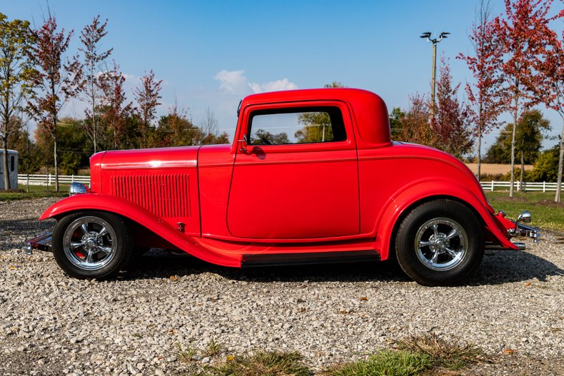 1932 Ford Custom