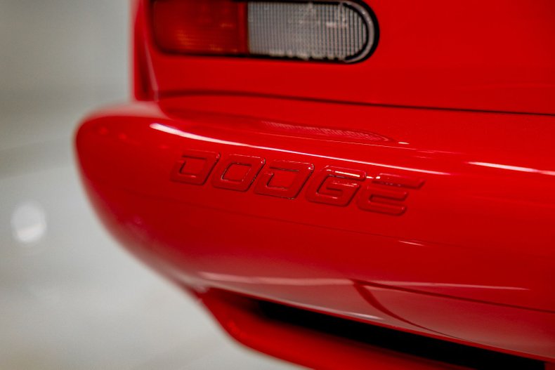 2001 Dodge Viper 26