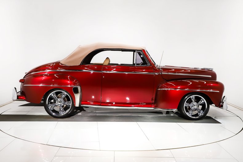 1948 Ford Super Deluxe | Volo Museum
