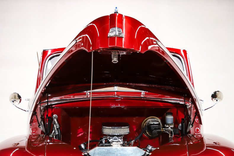 1948 Ford Super Deluxe | Volo Museum