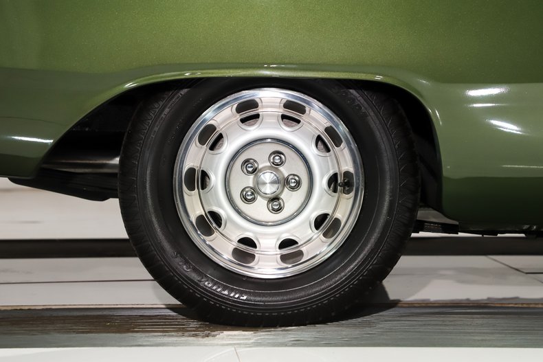 1970 Dodge Dart Swinger Parked for 28 Years Comes With a Single Goal in Mind