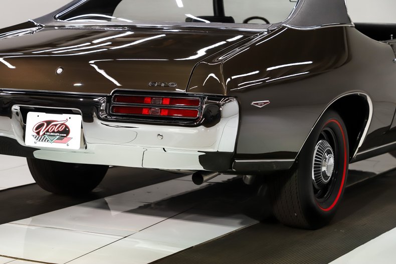 1969 Pontiac GTO 64