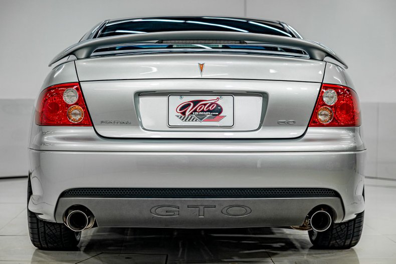 2005 Pontiac GTO 9