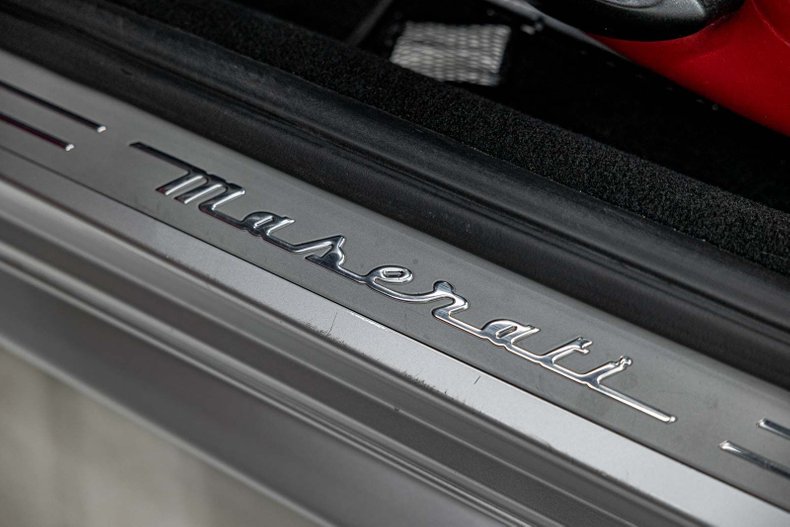 2017 Maserati Gran Turismo 21