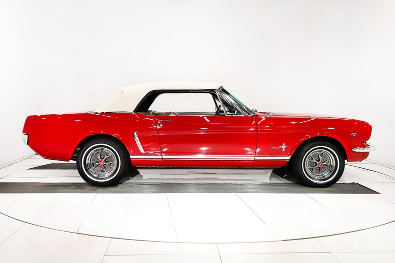 1965 Ford Mustang 32