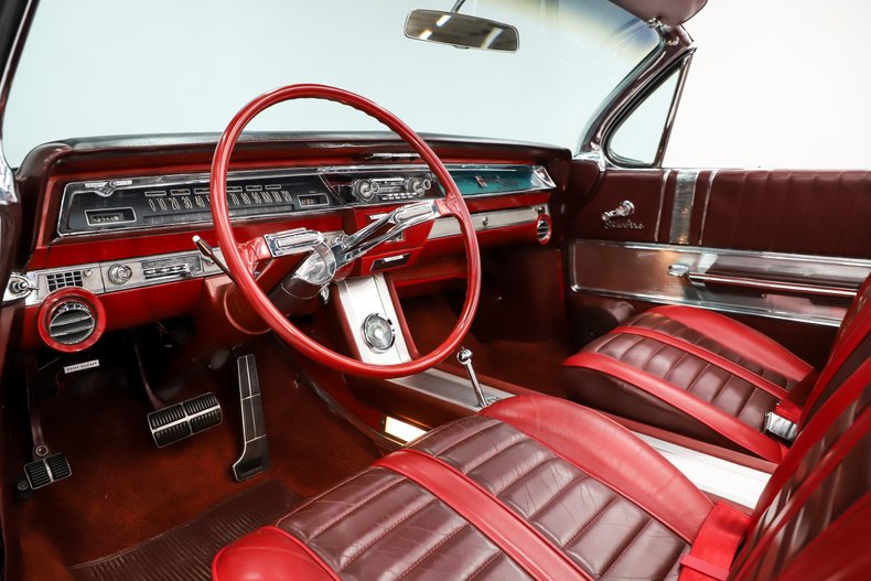 1962 Oldsmobile Starfire 2