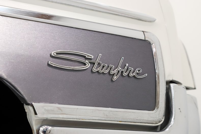1962 Oldsmobile Starfire 10