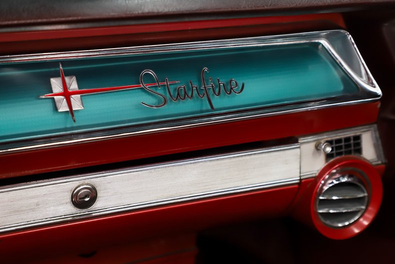 1962 Oldsmobile Starfire 29