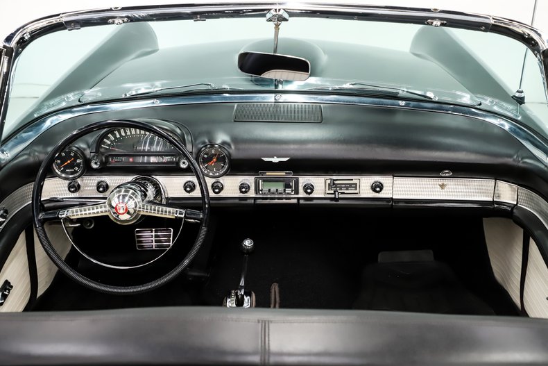 1955 Ford Thunderbird 21