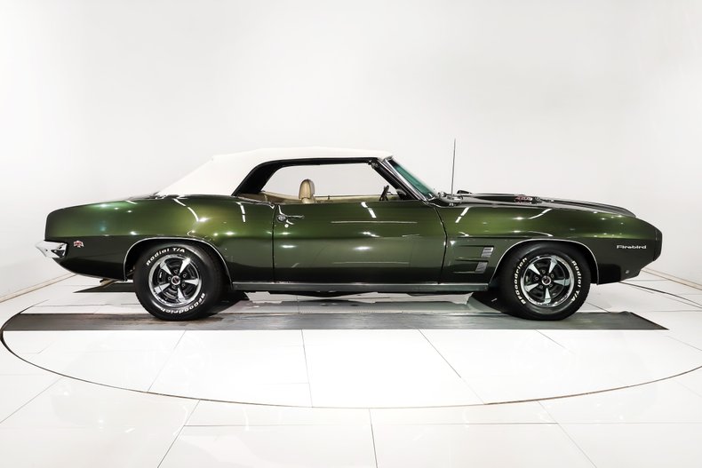 1969 Pontiac Firebird 33