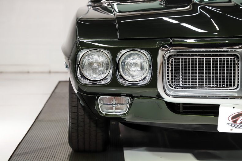 1969 Pontiac Firebird 70