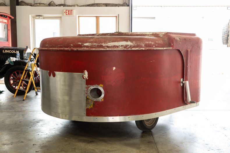 1958 Roll-O-Vend Coca Cola Trailer | Volo Museum