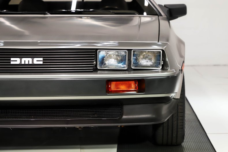 1981 DeLorean DMC-12