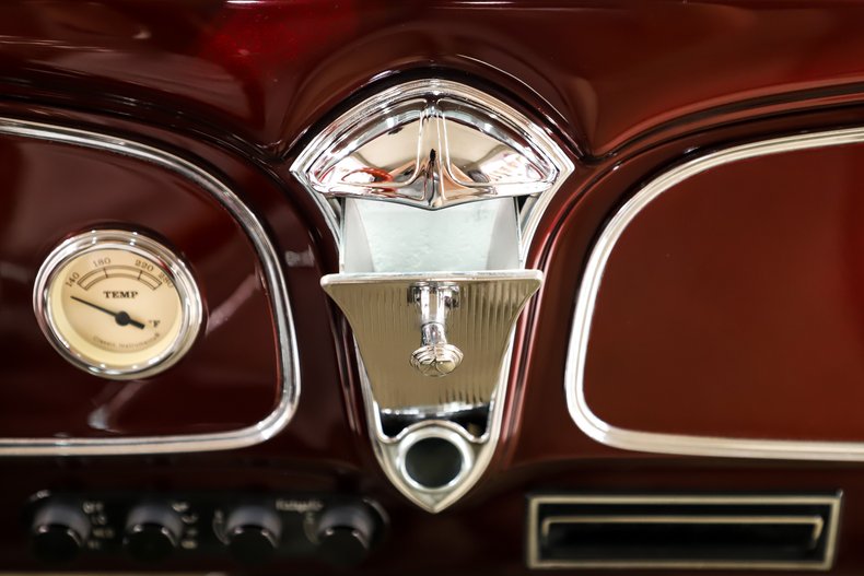1933 Buick Model 68