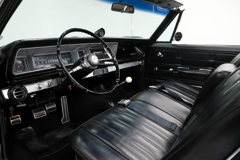1966 Chevrolet Impala 2