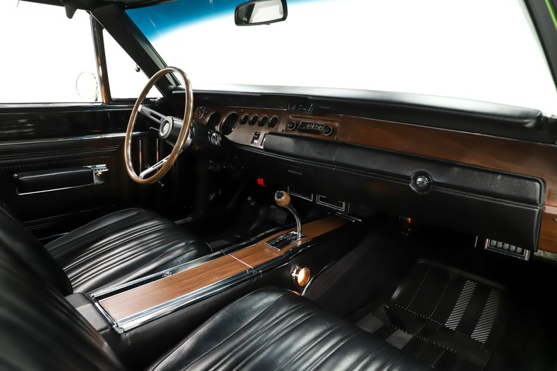 1970 Dodge Super Bee 34